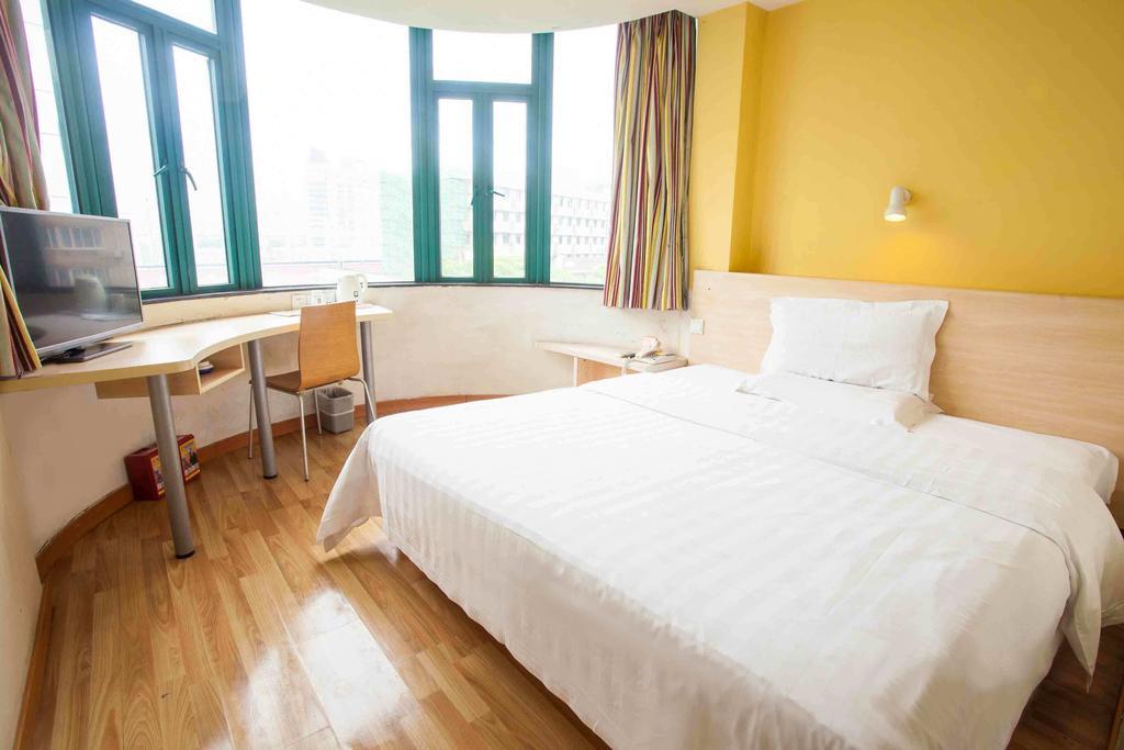 7 Days Inn Beijing Taoranting Subway Branch Номер фото